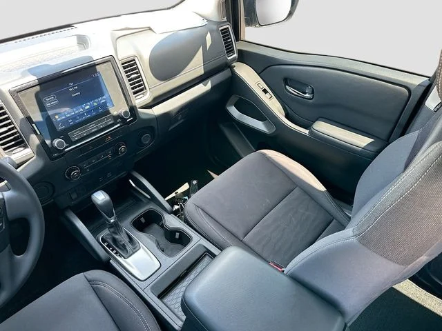 Used 2022 Gray Nissan SV image 21