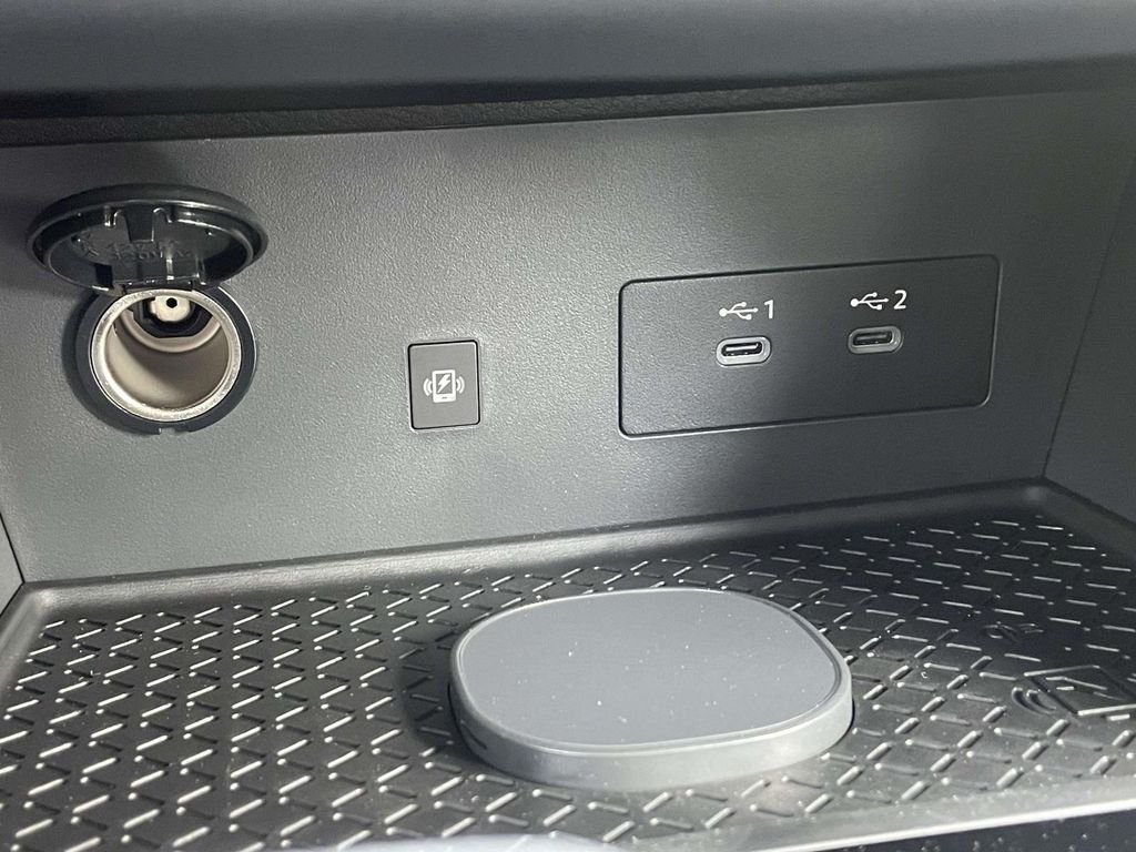 New 2026 Boulder Gray Pearl / Super Black Two-tone Nissan Platinum image 29