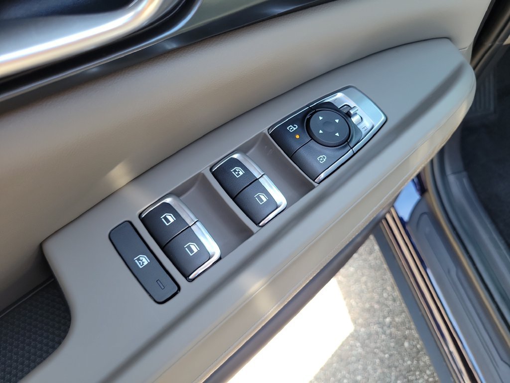 New 2026 Deep Chroma Blue Kia LXS image 20