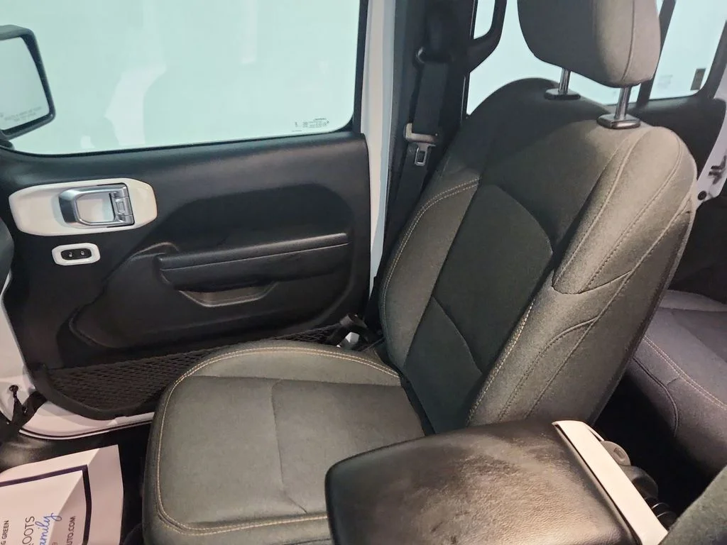 Used 2024 White Jeep Sport S image 26