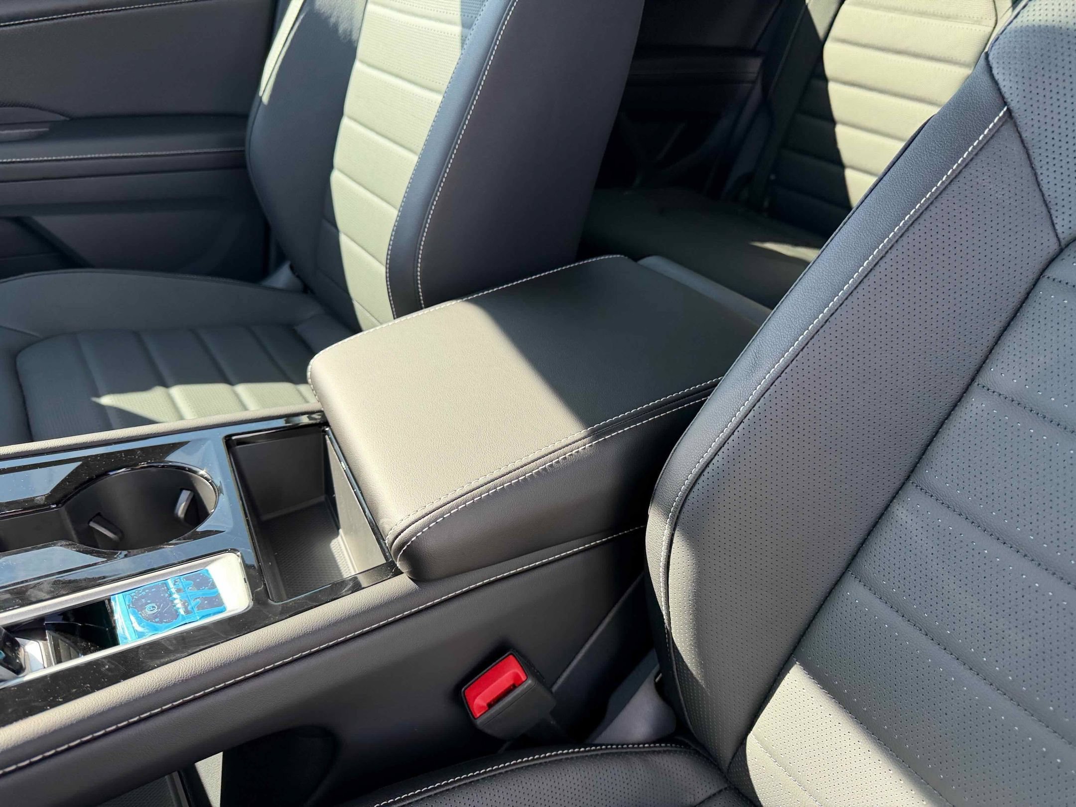 New 2026 Opal White Volkswagen 2.0T SEL image 27