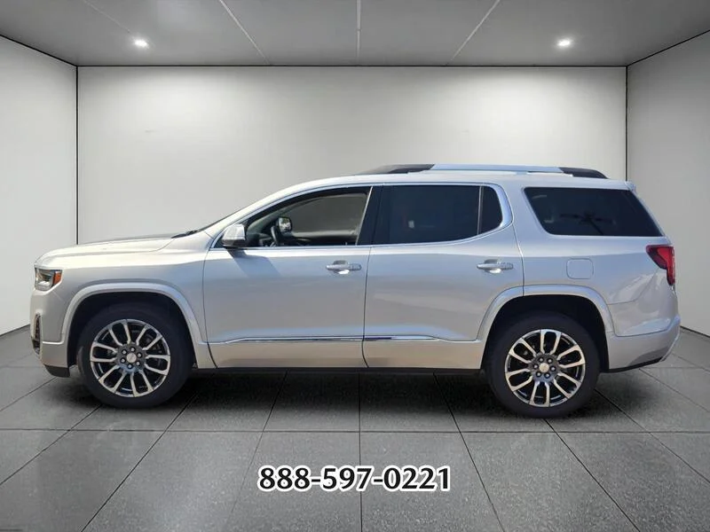 Used 2020 Quicksilver Metallic GMC Denali image 2