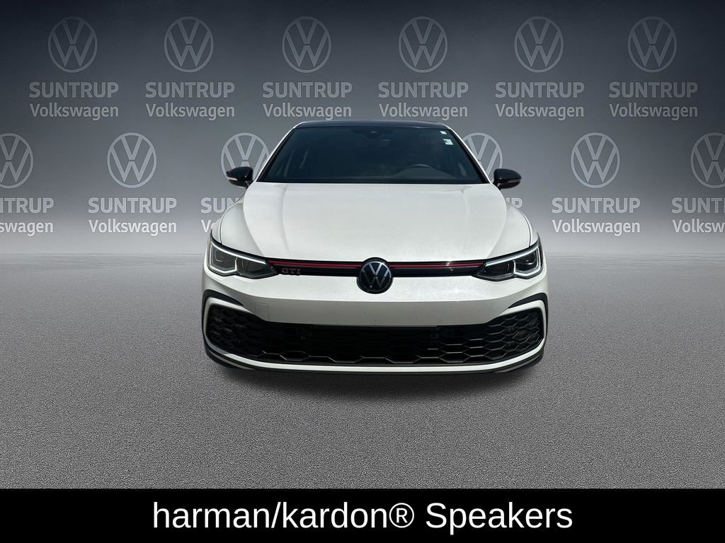 Used 2024 White Volkswagen SE image 10