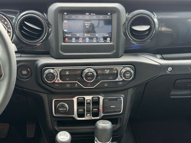 Used 2023 Blue Jeep Sport image 16