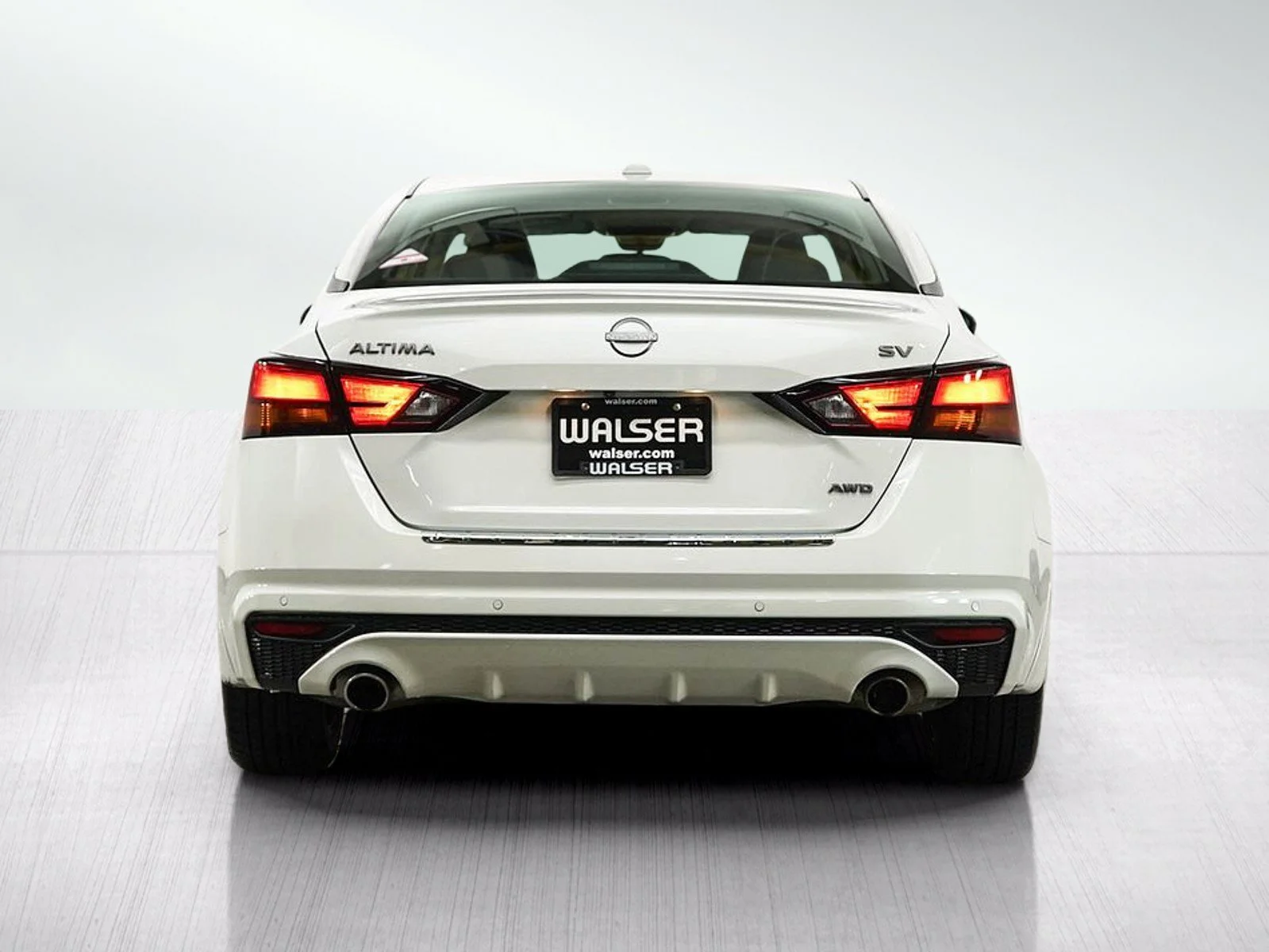 Used 2023 Pearl White Tricoat Nissan 2.5 SV image 5