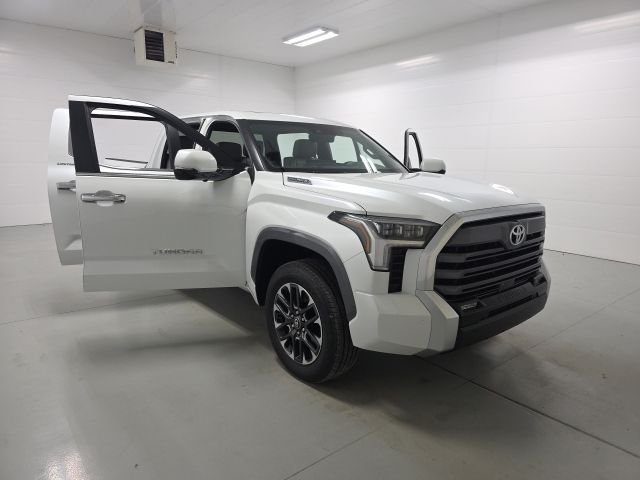 New 2026 Wind Chill Pearl <sup>1</sup> Toyota Tundra Limited image 9