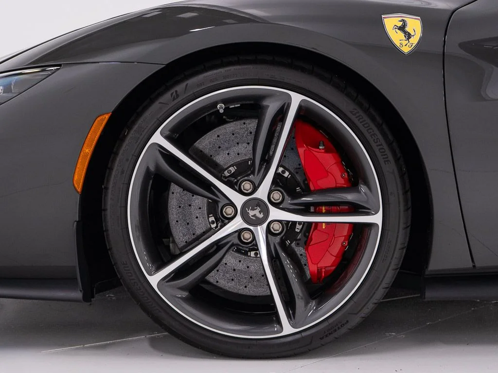 Used 2023 Grigio Scuro Ferrari  image 30