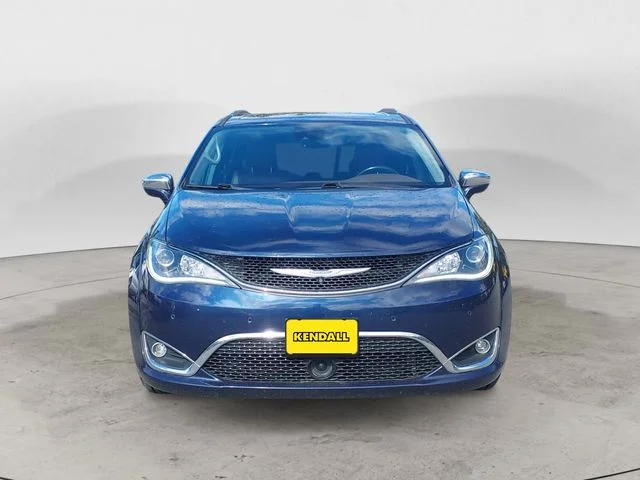 Used 2017 Blue Pearl Chrysler Limited image 2