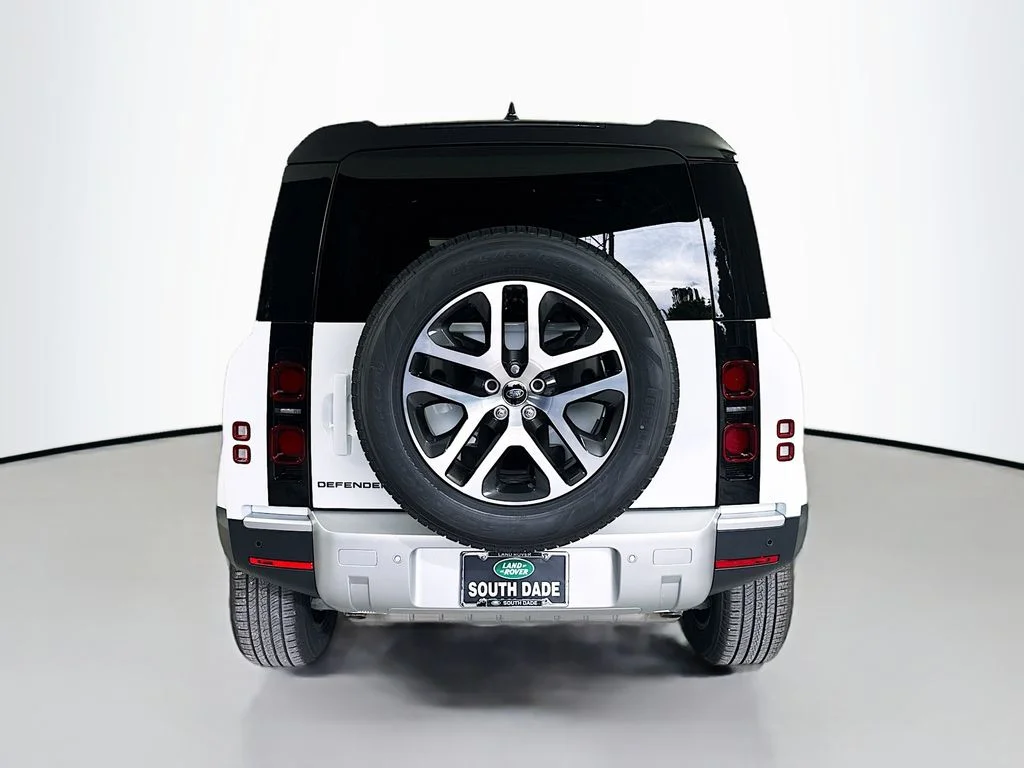 Certified Used 2025 Gray Land Rover S image 6