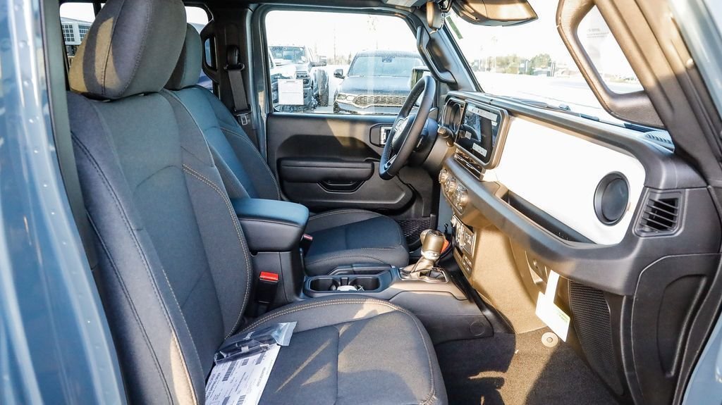 New 2026 Anvil Clearcoat Jeep Sport S image 18