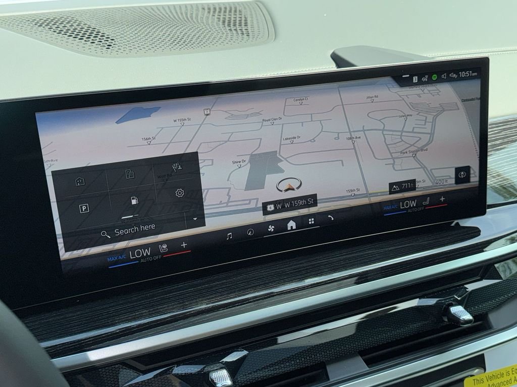 New 2026 Mineral White Metallic BMW xDrive40i image 20