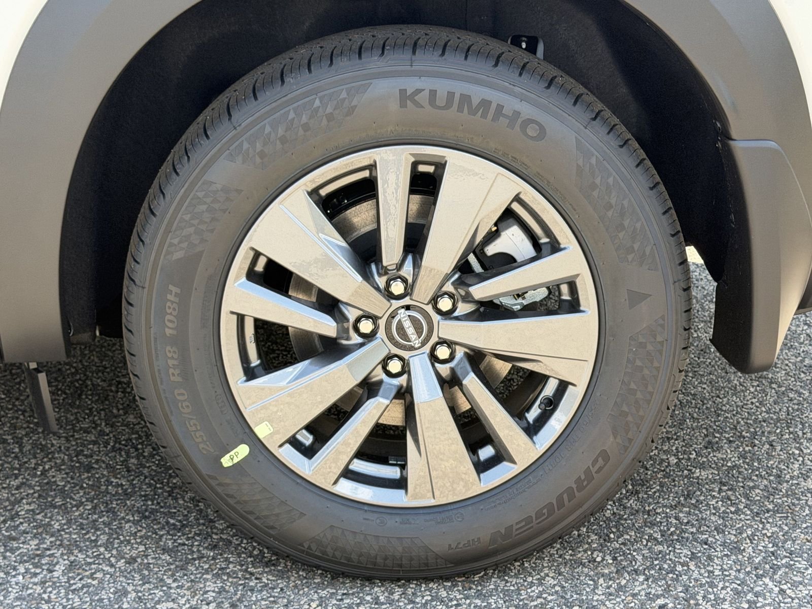 New 2026 White Nissan SL image 29