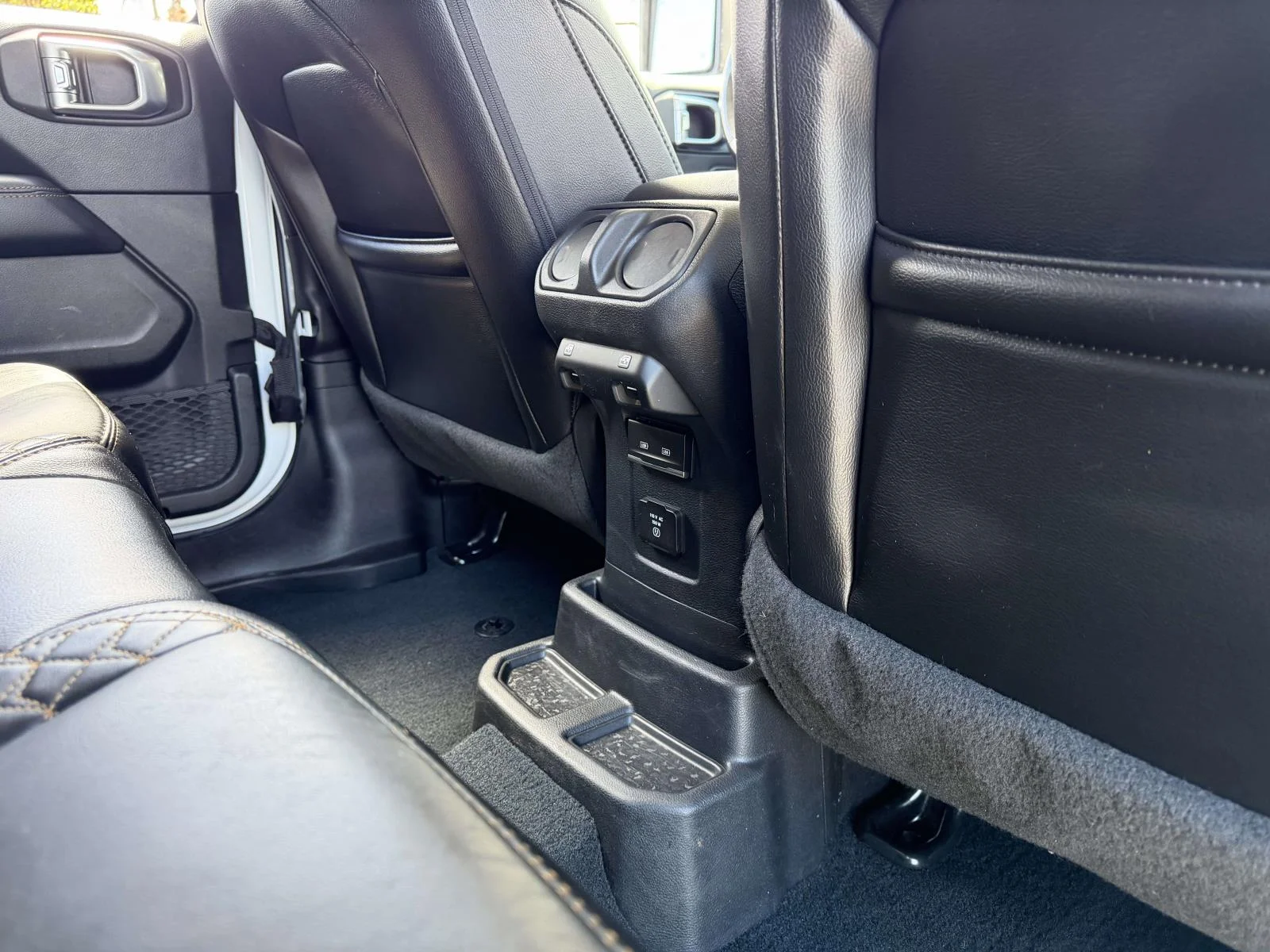 Used 2022 White Jeep Unlimited Sahara High Altitude image 16