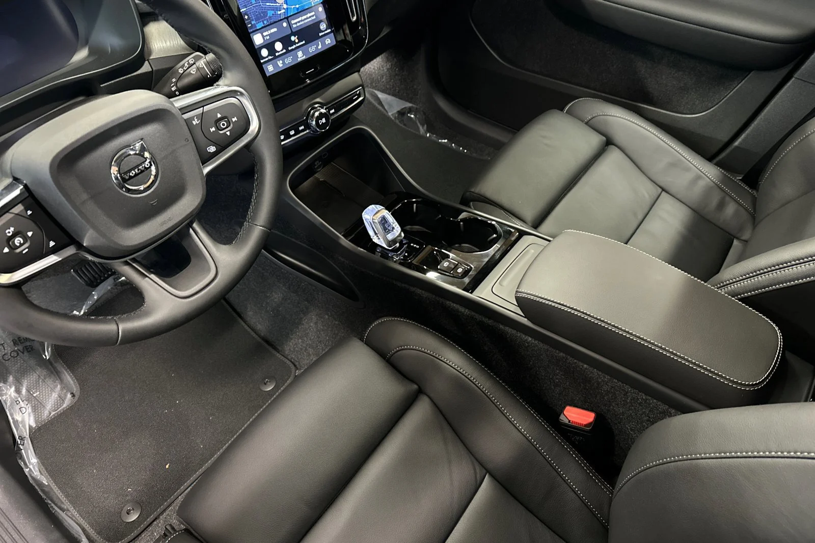 2026 Volvo XC40 Ultra - Photo 7