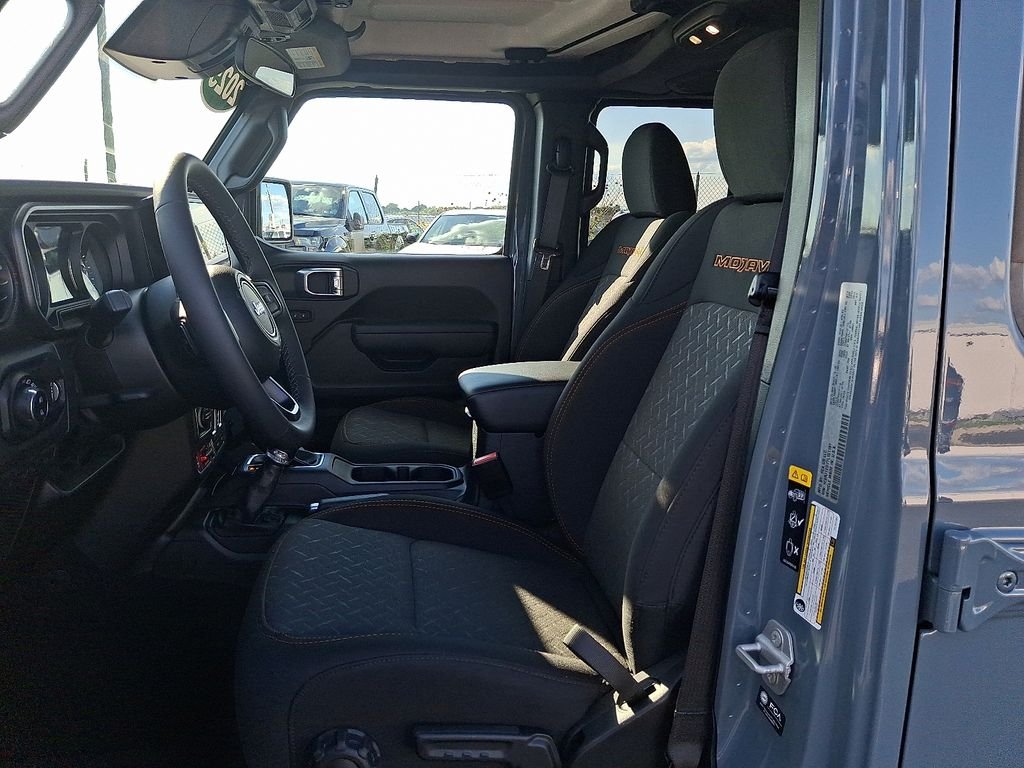Used 2026 Gray Jeep Mojave image 14