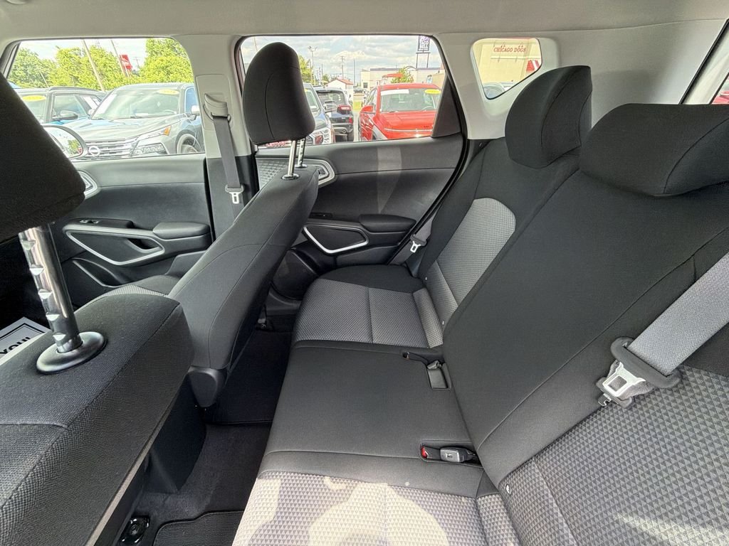 2025 Kia Soul LX - Photo 12