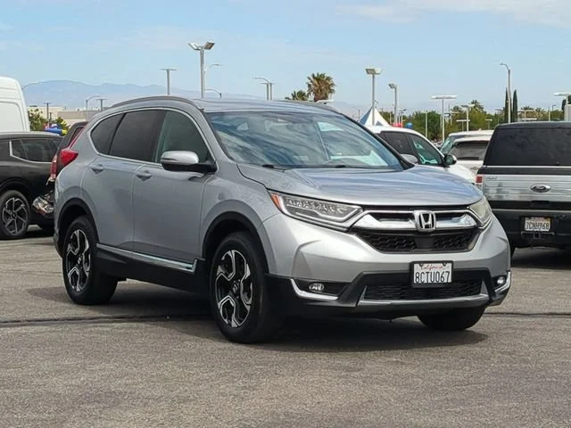 Used 2018 Silver Honda Touring image 2