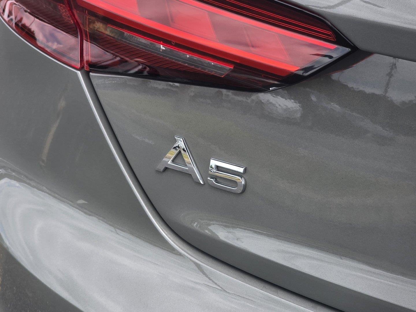 Used 2025  Audi S line Premium image 29