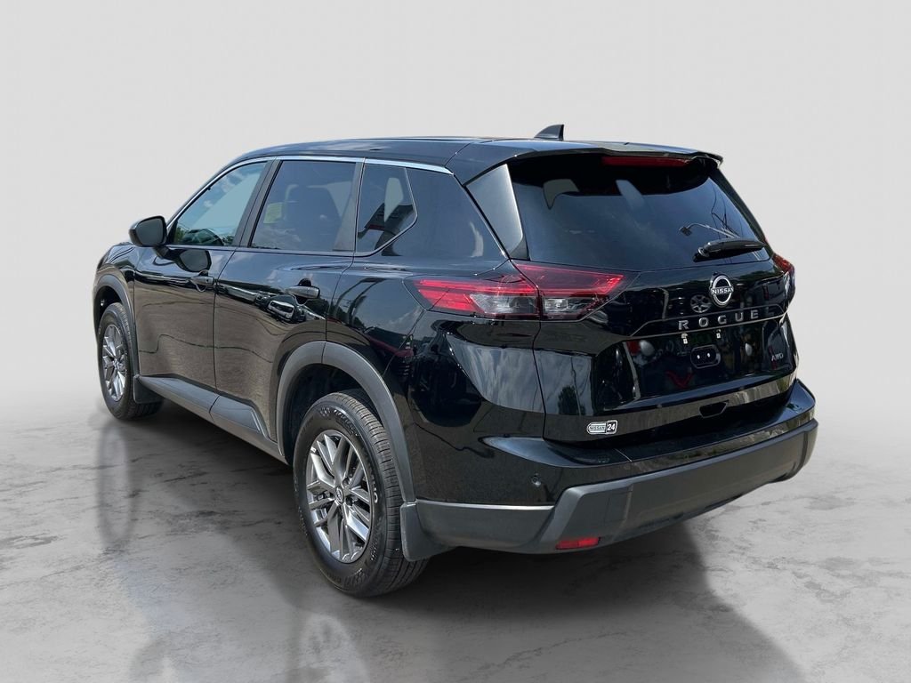 Used 2026 Black Nissan S image 3