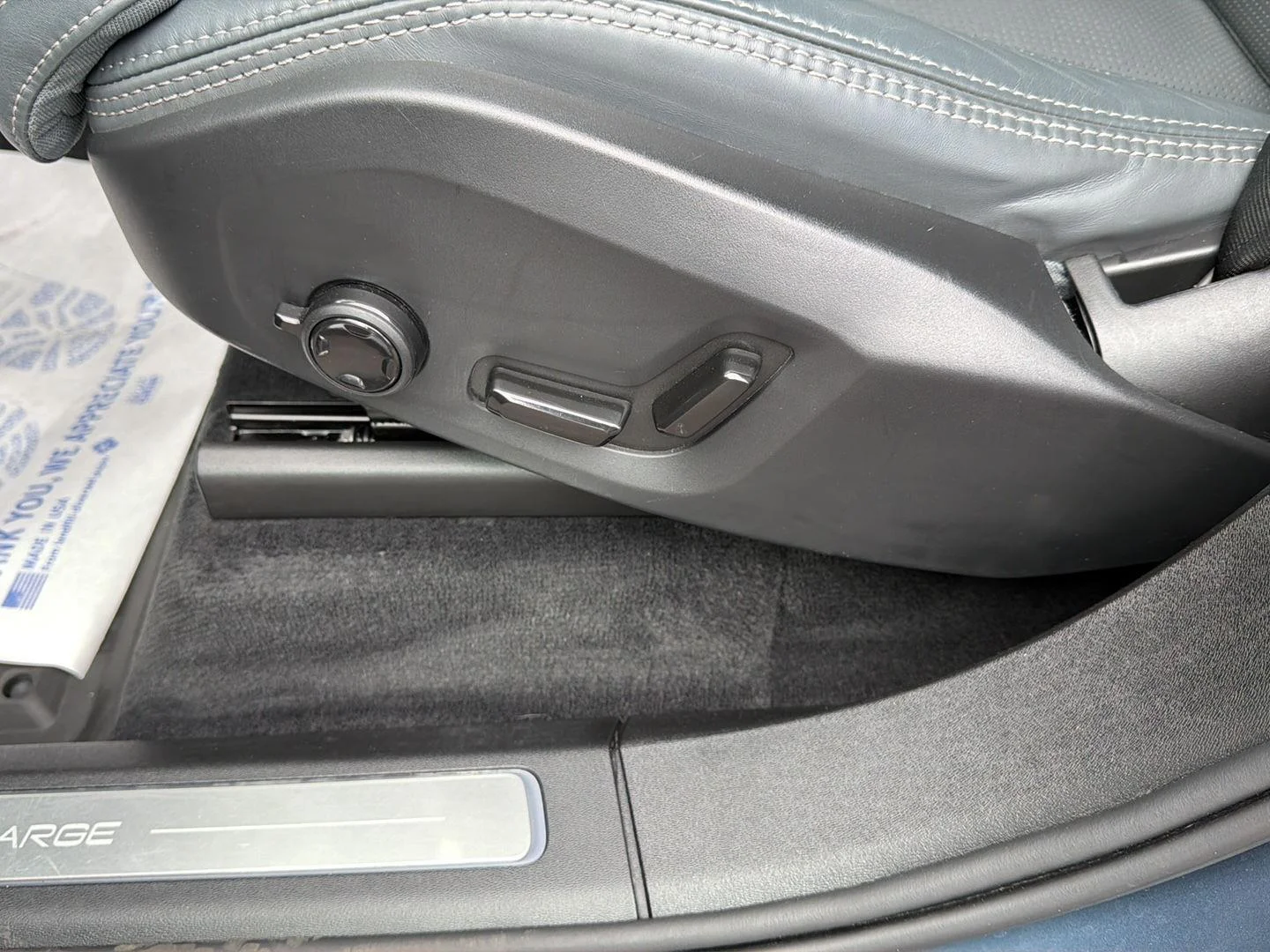 Used 2024 Denim Blue Metallic Volvo Ultimate Bright Theme image 14