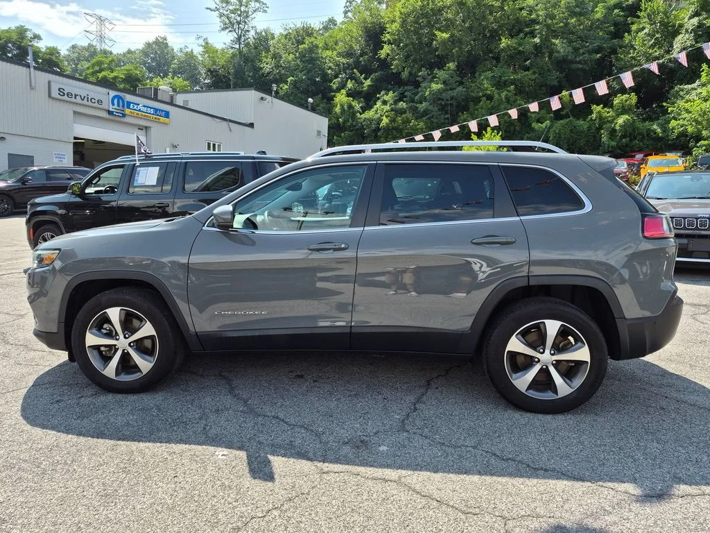 Used 2021 Gray Jeep Limited image 11