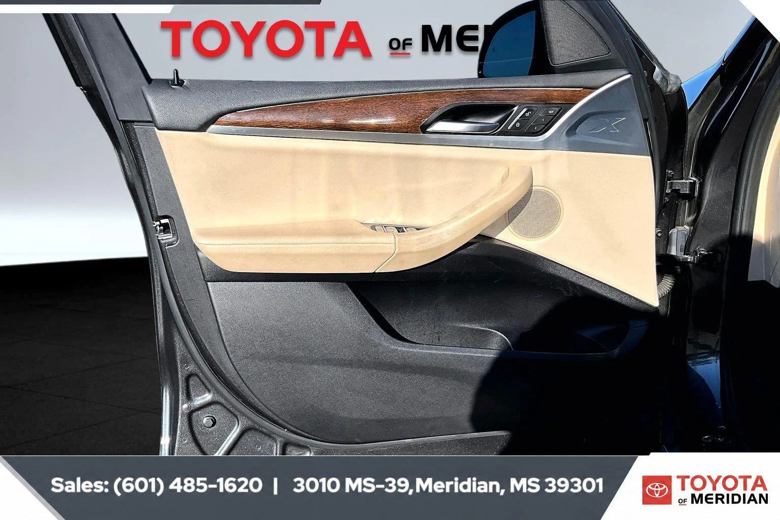 Used 2020 Dark Graphite Metallic BMW xDrive30i image 17