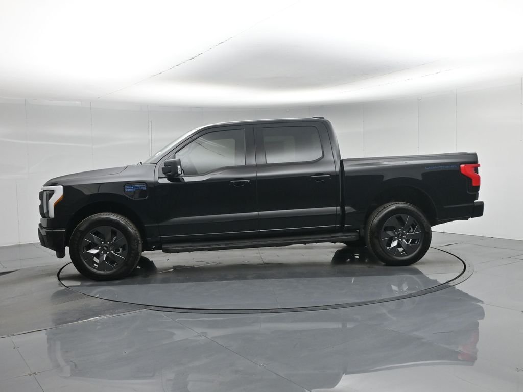 2025 Ford F-150 Lightning Flash - Photo 30