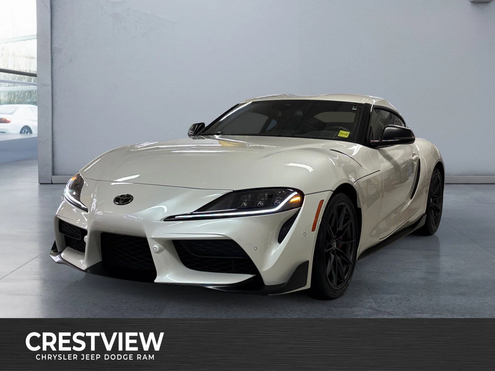 Used 2025 White Toyota 3.0 image 1