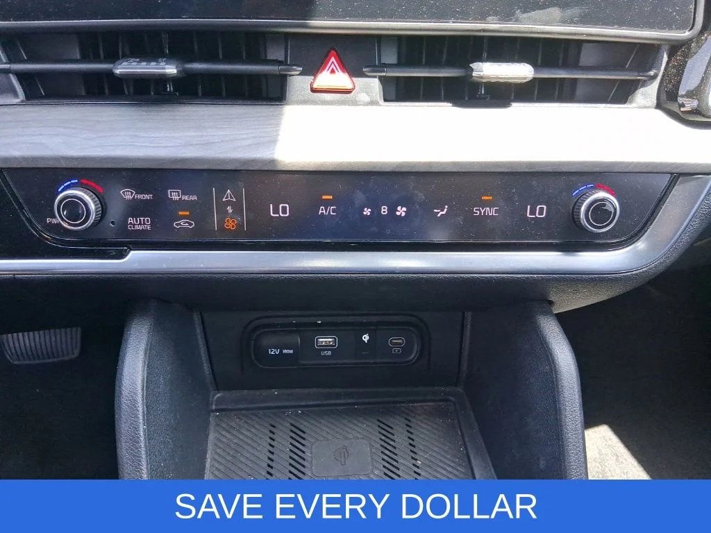Used 2024 White Kia X-Line image 15