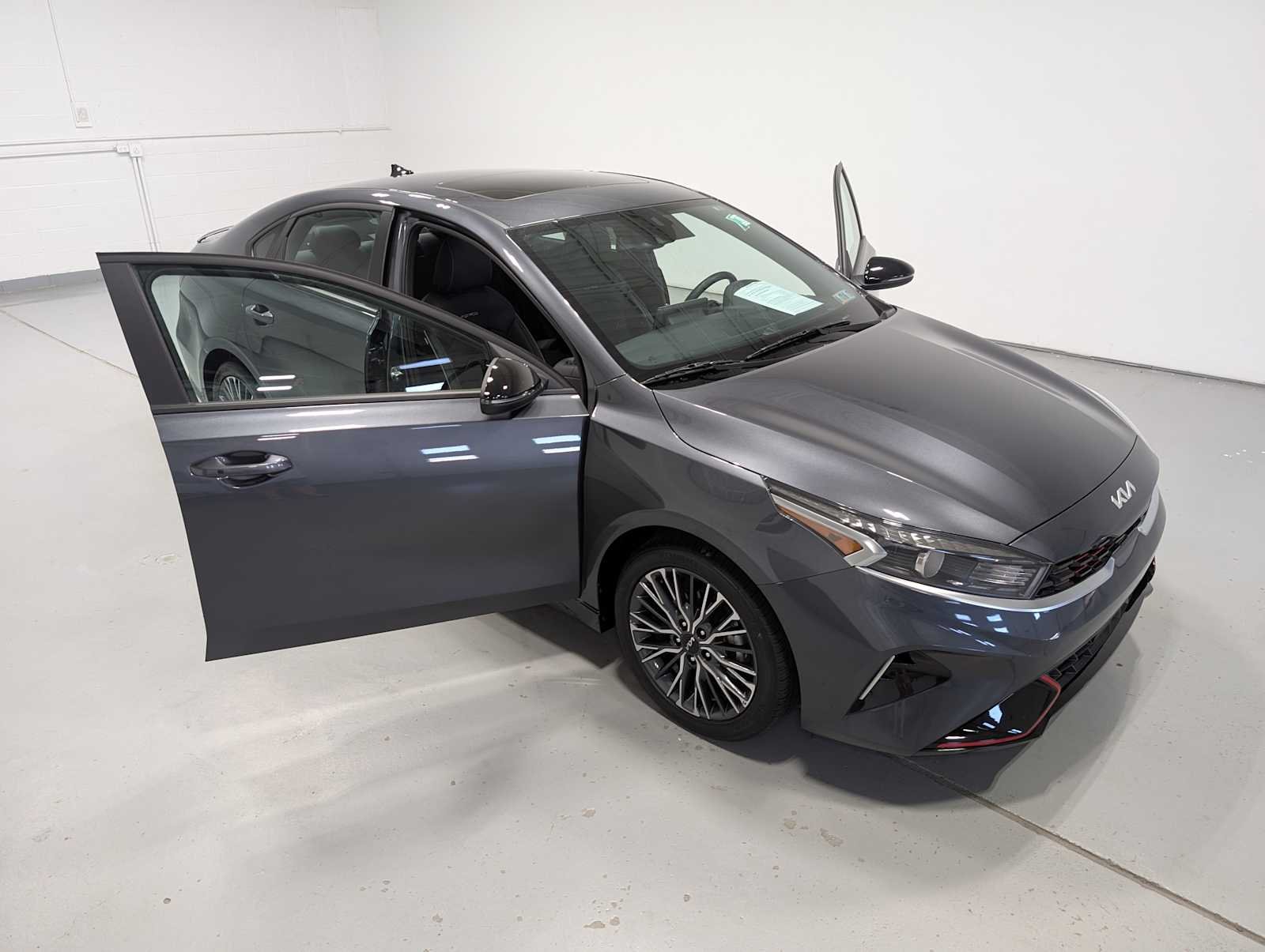 Certified Used 2024 Gravity Gray Kia GT-Line image 16