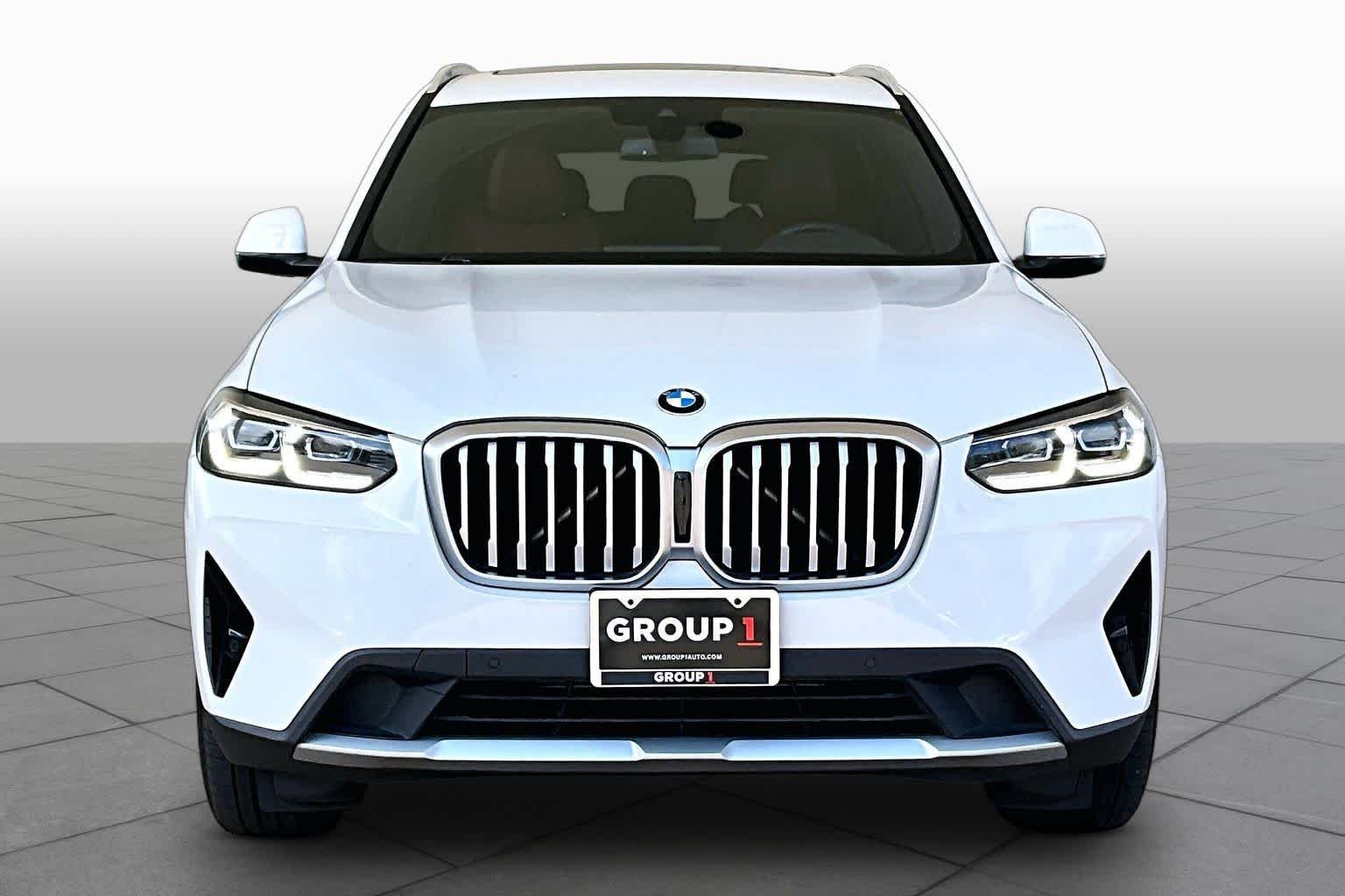 Used 2023 Mineral White Metallic BMW sDrive30i image 4