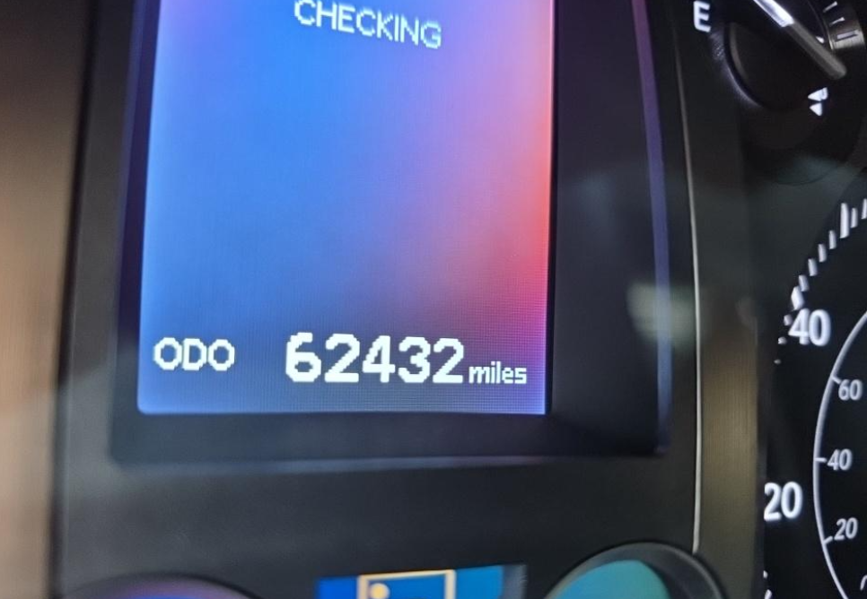Used 2019 Black Lexus 460 image 15