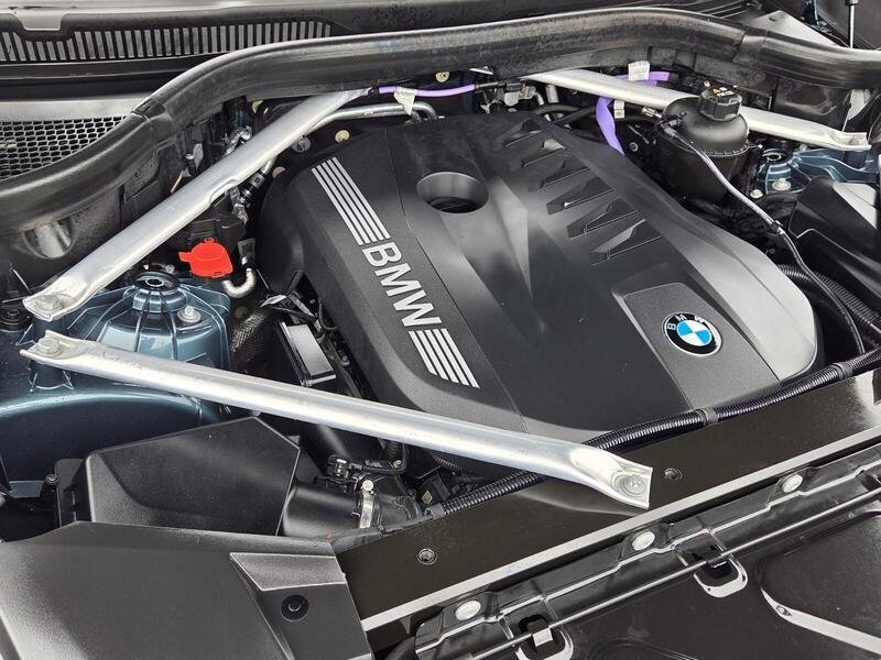 Used 2025 Blue BMW XDRIVE40I SPORTS ACTIVITY VEHICLE image 21