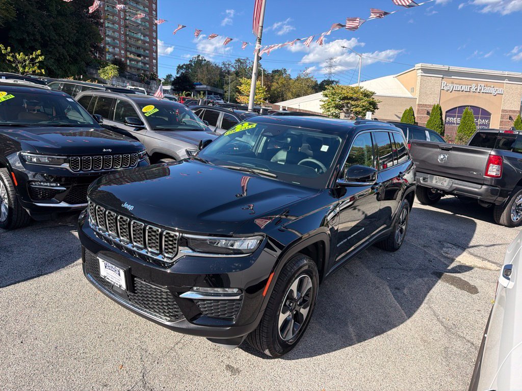 Used 2023 Black Jeep 4xe image 1