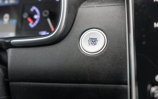 Used 2022 Green Hyundai SEL image 26