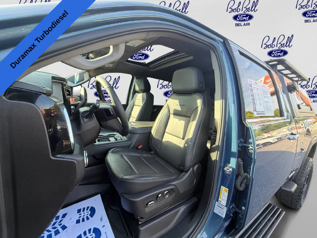 Used 2024 Metallic GMC Denali image 10