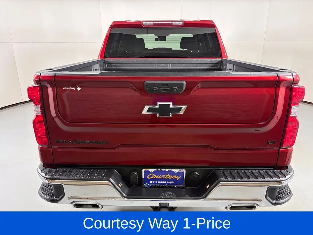 Used 2022 Red Chevrolet LT image 9