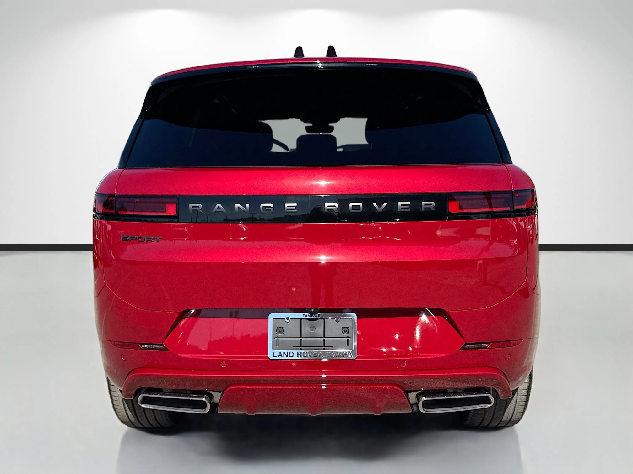New 2026 Firenze Red Metallic Land Rover Dynamic SE image 4