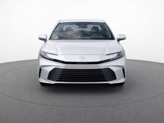 Used 2025 Silver Toyota LE image 5