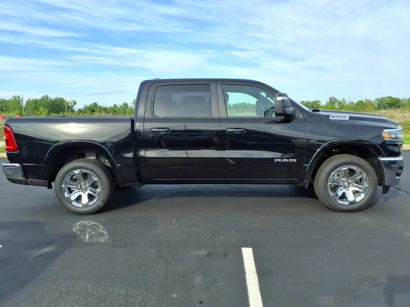New 2026 Diamond Black Crystal Pearlcoat Ram Big Horn image 17