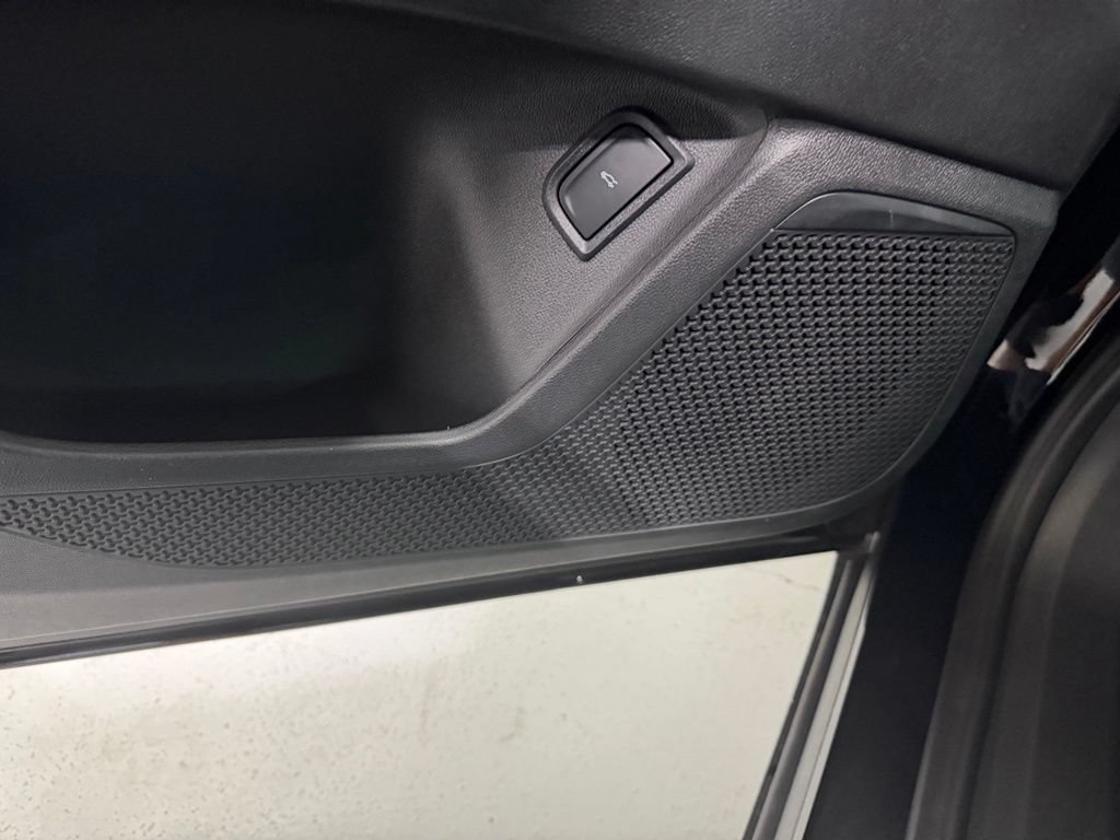 2025 Chevrolet Blazer EV LT - Photo 13