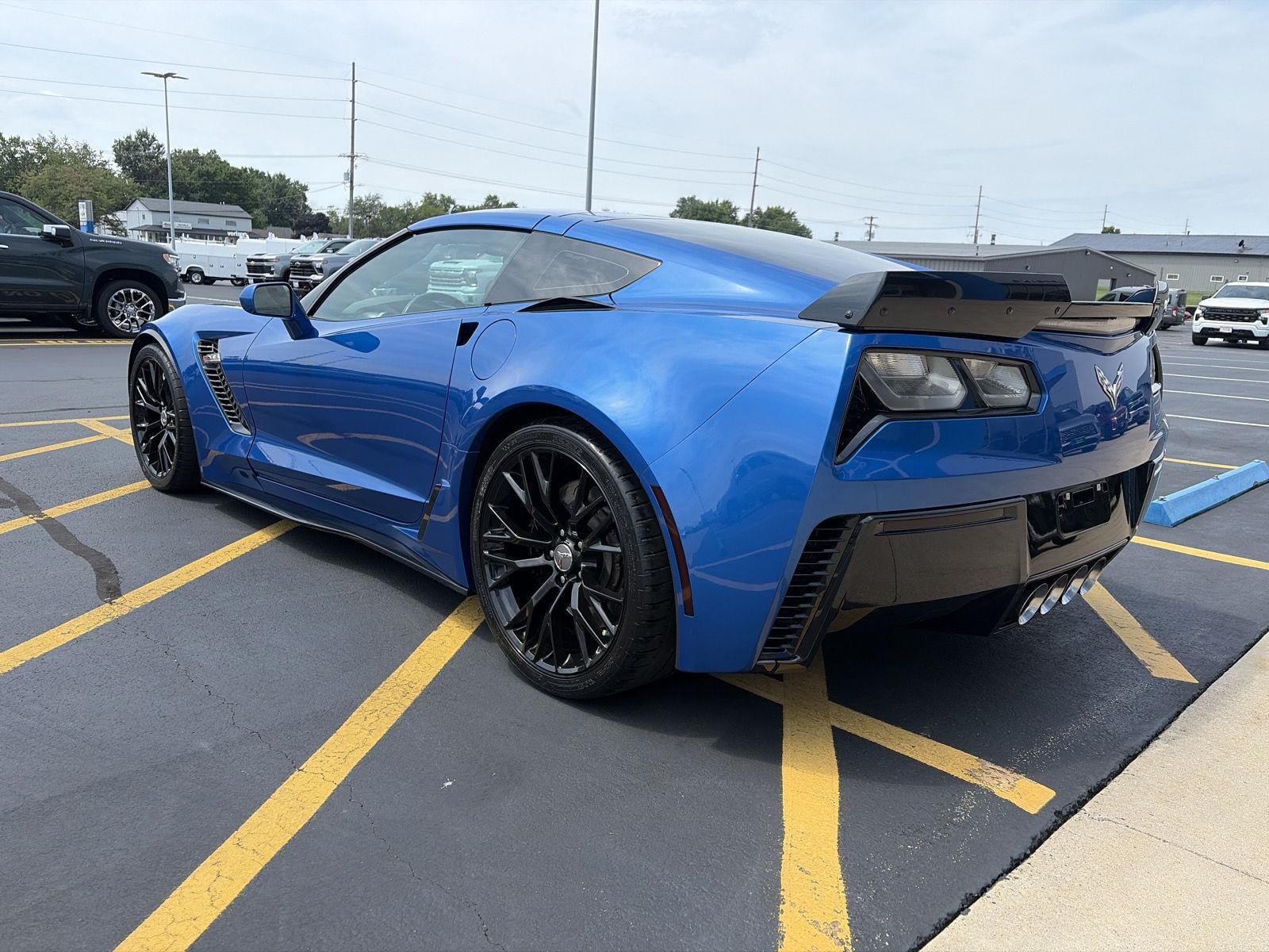 Used 2015 LAGUNA BLUE TINTCOAT Chevrolet Z06 3LZ image 6