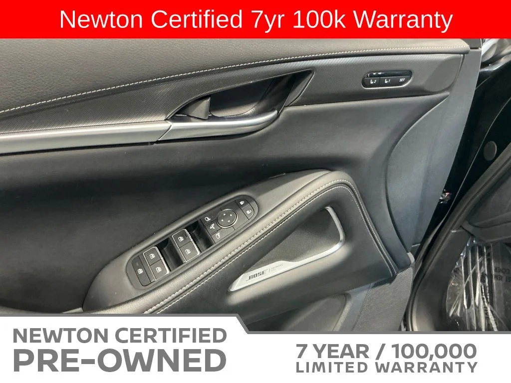 Certified Used 2025 Mineral Black INFINITI LUXE image 46