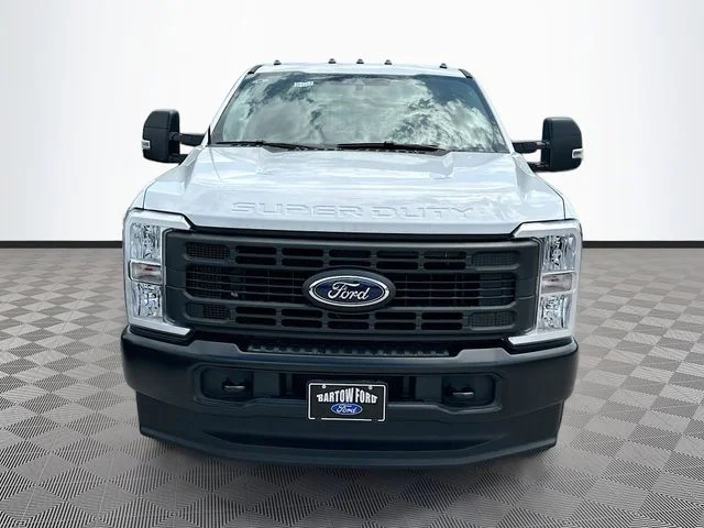 New 2026 Oxford White Ford XL image 2