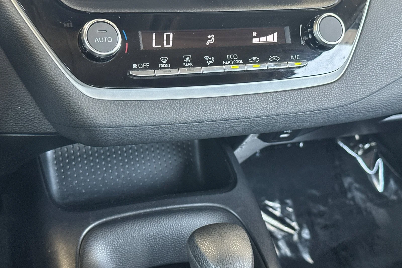 Used 2023 Underground Toyota Hybrid LE image 18