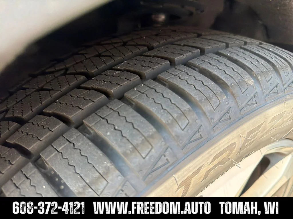 Used 2025 Black Ford Platinum image 27