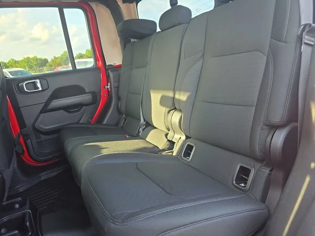Used 2021 Red Jeep Overland image 14