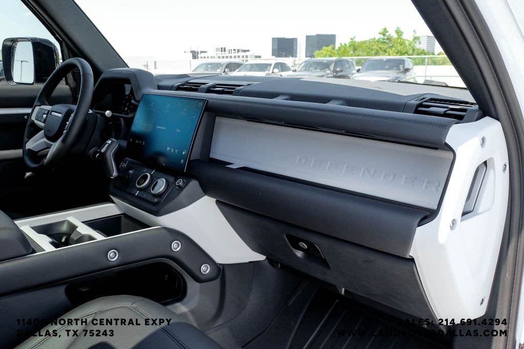 New 2026 Fuji White Land Rover S image 10
