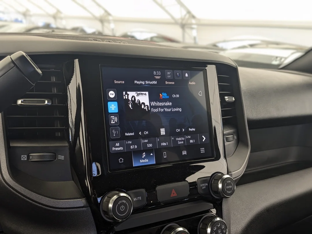 New 2026 White RAM Tradesman - - 4x4 - 6.4L HEMI V8 - Uconnect 5 w/ 8.4 Screen - Apple CarPlay & More! image 20