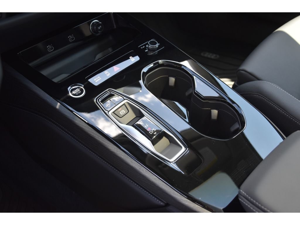 Used 2025 Mythos Black Metallic Audi Premium Plus image 36